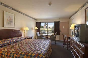Red Carpet Inn And Suites Scranton Eksteriør bilde